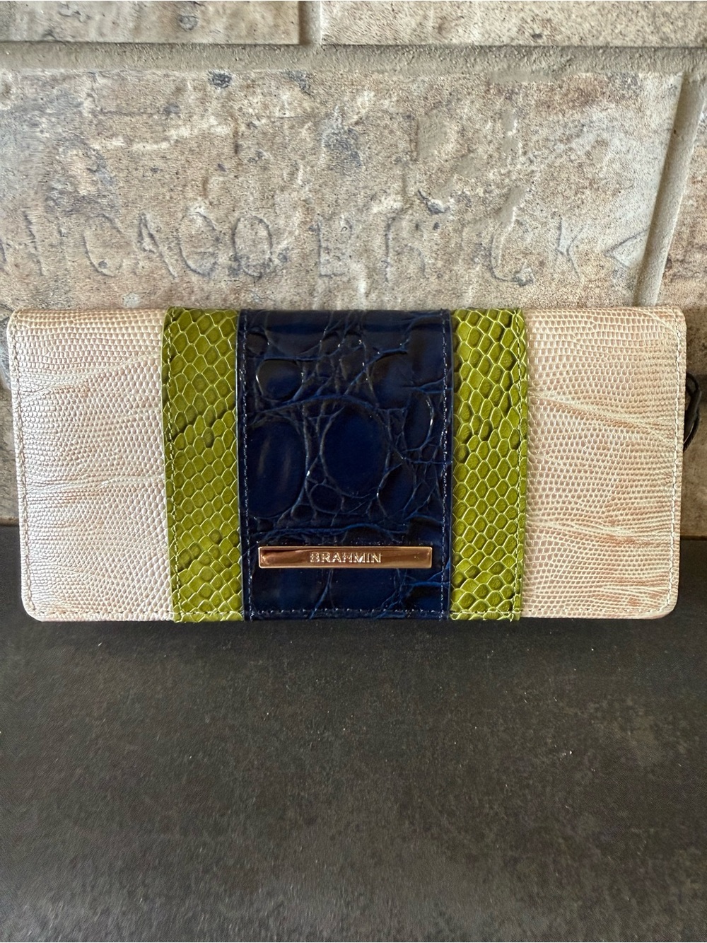 Brahmin multi Antiguo Ady wallet